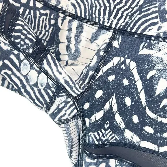 Lululemon Wanderlust Legging Women 6 Navy White High Waist Mesh Criss Cross Boho - Picture 9 of 10